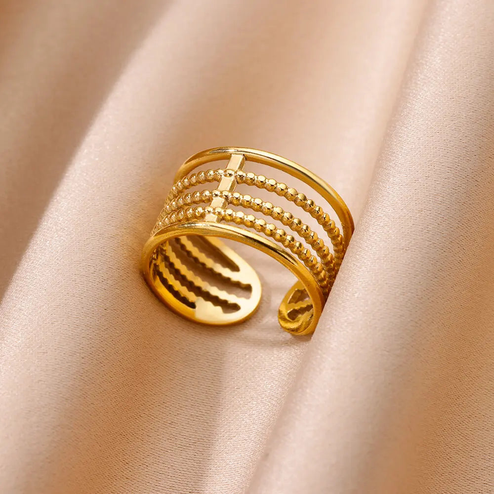 Liliana Ring